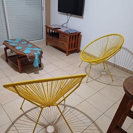 Appartement F2 Avec Piscine Saint-Andre Bagian luar foto