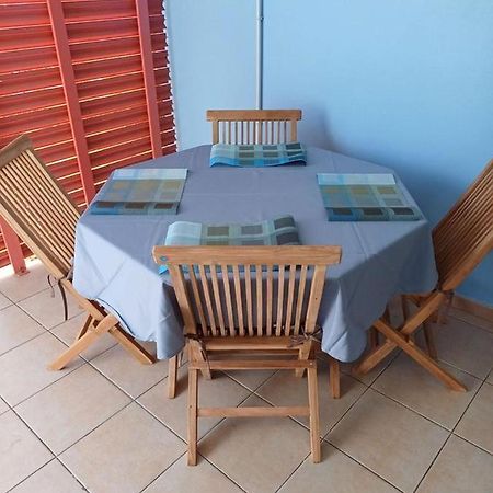Appartement F2 Avec Piscine Saint-Andre Bagian luar foto