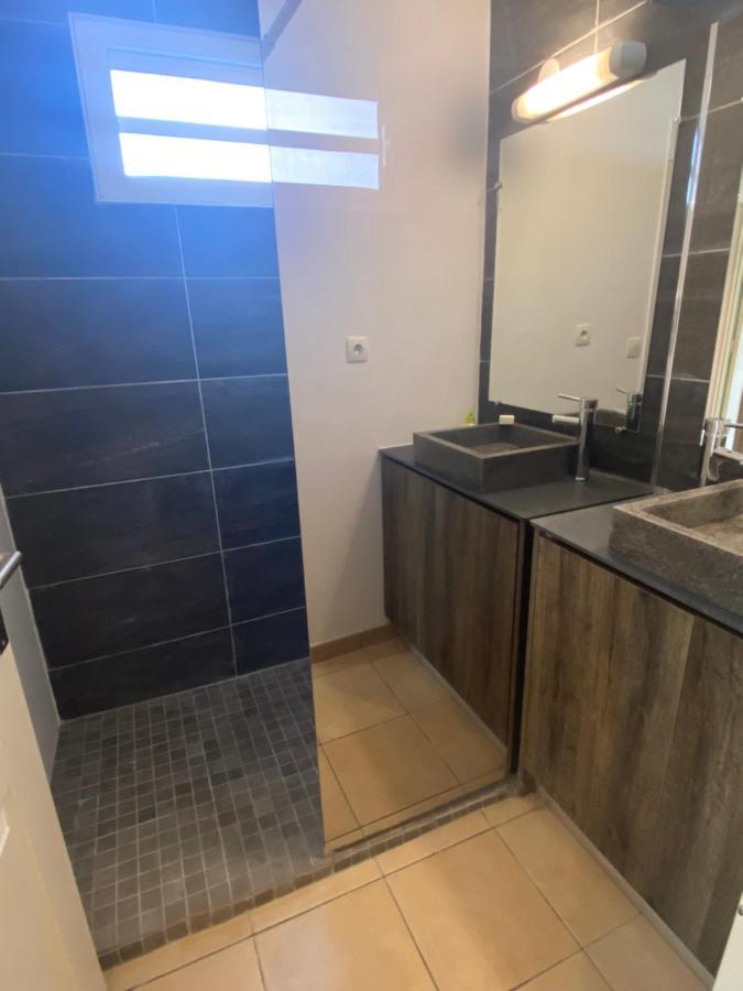 Appartement F2 Avec Piscine Saint-Andre Bagian luar foto