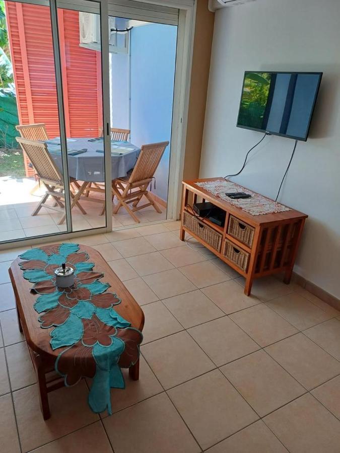 Appartement F2 Avec Piscine Saint-Andre Bagian luar foto
