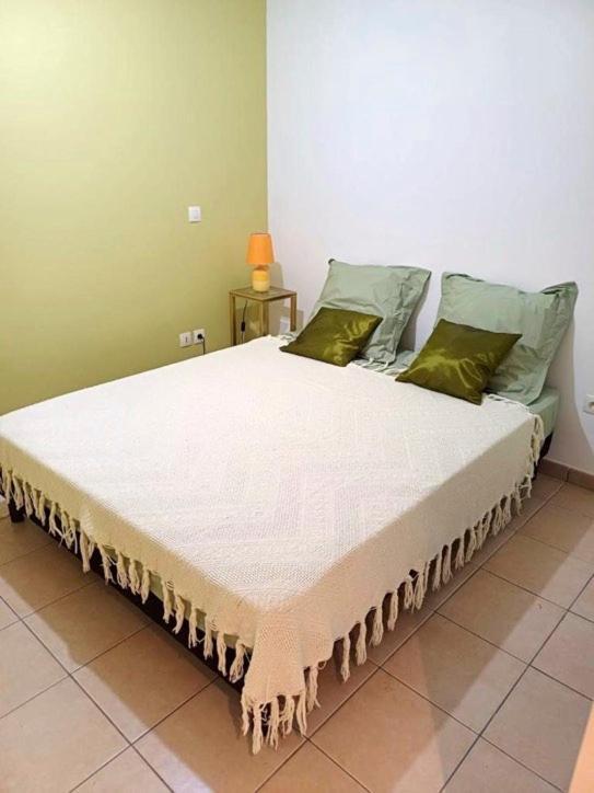 Appartement F2 Avec Piscine Saint-Andre Bagian luar foto