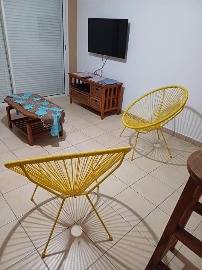 Appartement F2 Avec Piscine Saint-Andre Bagian luar foto